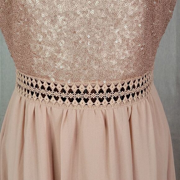 TRUTH AND FABLE Blush Sequined and Crochet Evening Dress Small - Picture 3 of 11